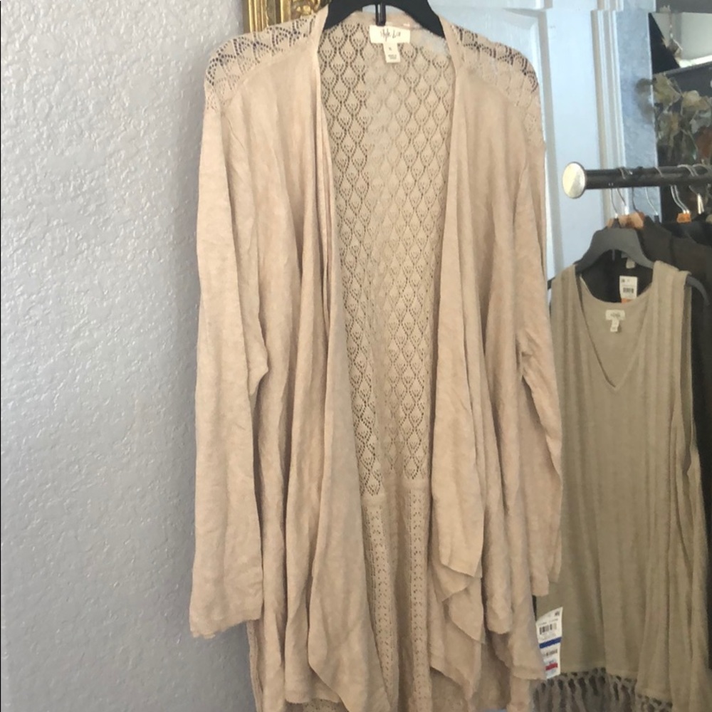 Cardigan - Picture 1 of 7